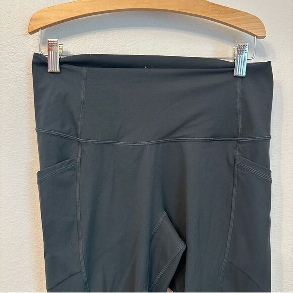 Everlane Perform Dark Grey leggings - Picture 2 of 5